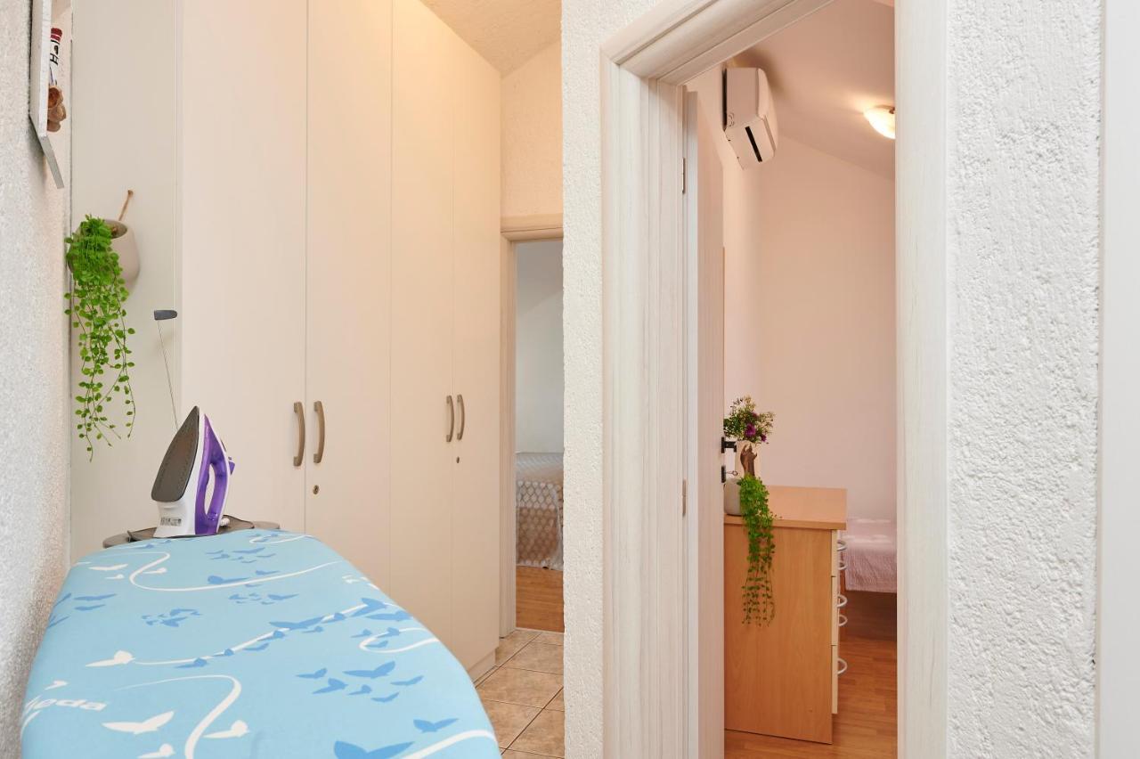 Apartment Ana-Marija โตรกีร์ ภายนอก รูปภาพ