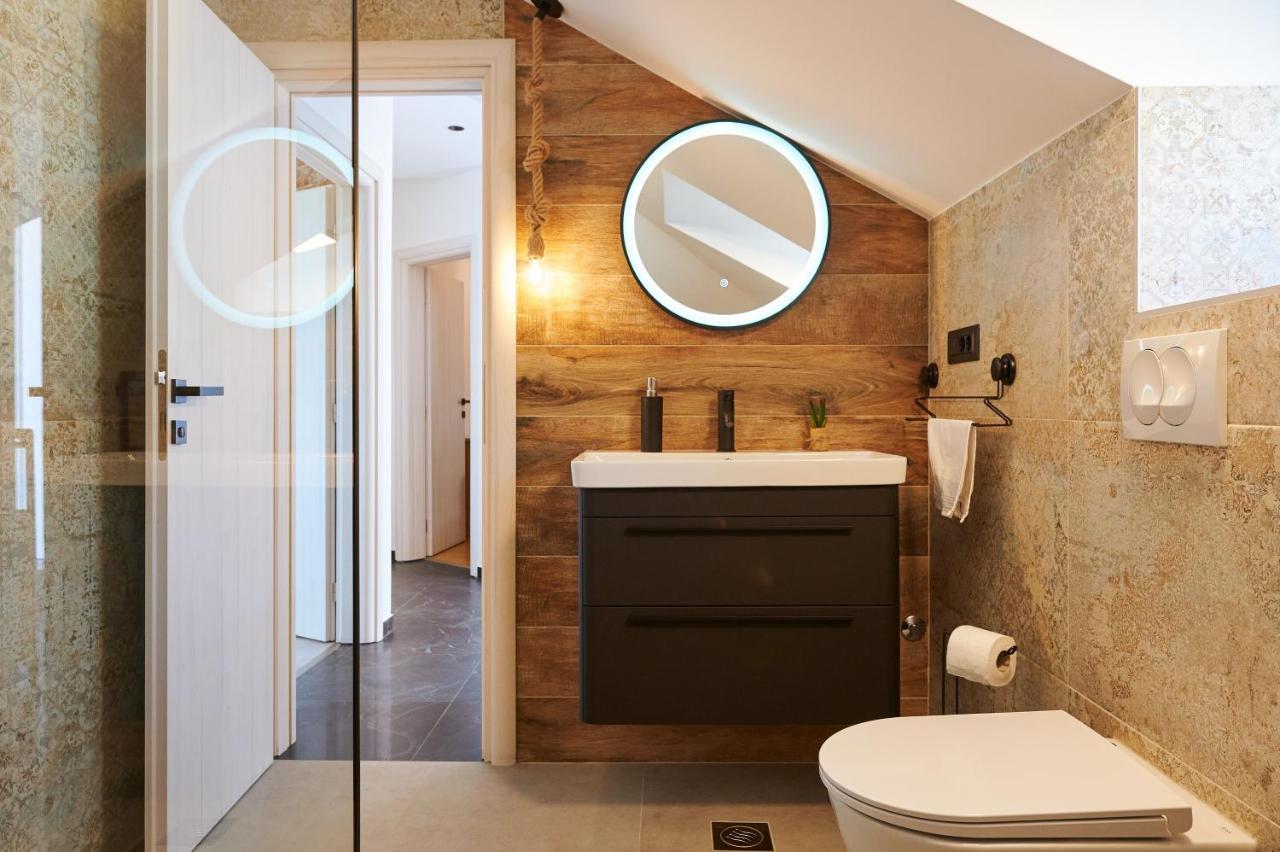 Apartment Ana-Marija โตรกีร์ ภายนอก รูปภาพ